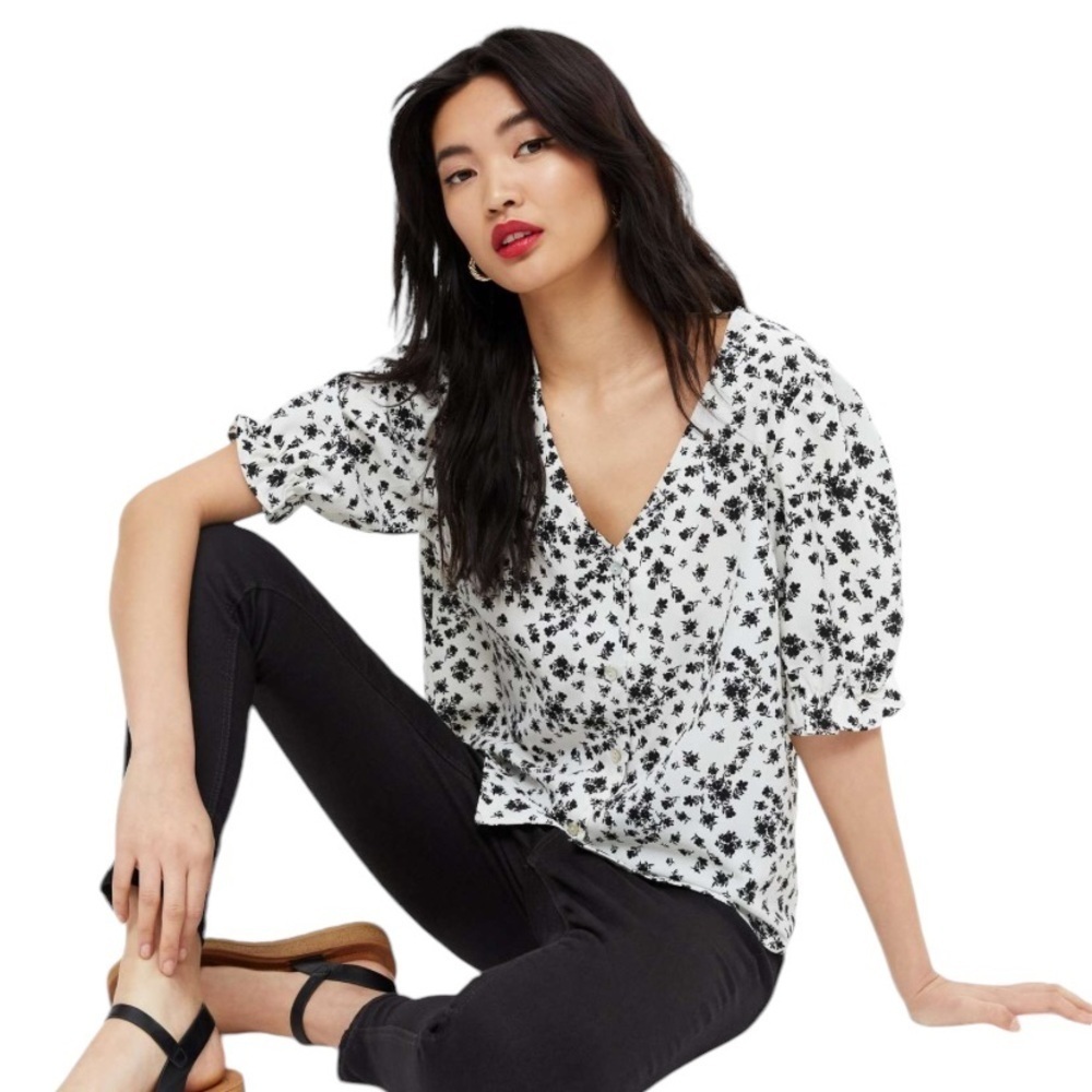 Suzy Shier XS‎ Viscose Microfloral Bubble Sleeve Blouse